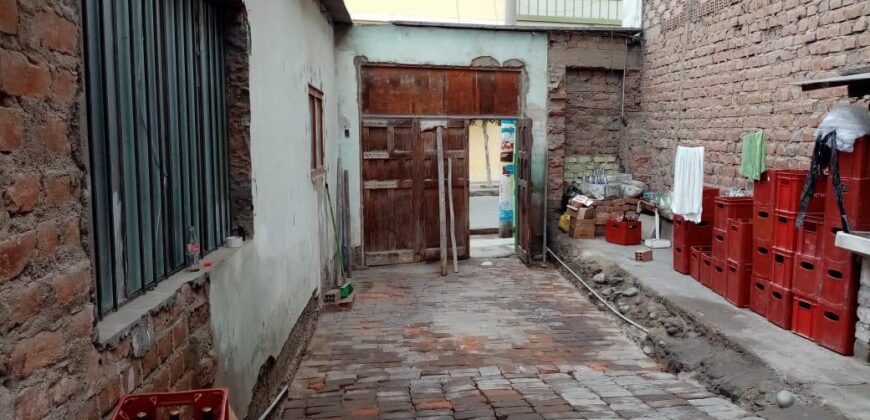 Vendo casa como terreno en San Martín de Porres