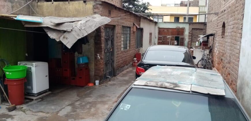 Vendo casa como terreno en San Martín de Porres