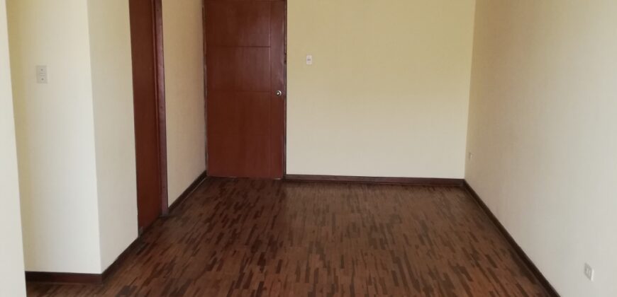 Venta de Departamento Totalmente Renovado 97 m² – Simón Salguero (Surco)