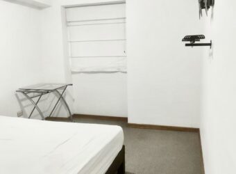 HABITACIÓN CON BAÑO PROPIO. COCINA, LAVANDERÍA Y SALA COMPARTIDA.