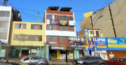 Edificio de 5 Pisos Frente a La Universidad Católica