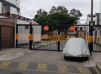 VENDO CASA COMO TERRENO EN LA CAPULLANA, SANTIAGO DE SURCO