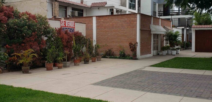 VENDO CASA COMO TERRENO EN LA CAPULLANA, SANTIAGO DE SURCO