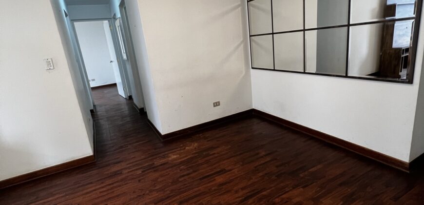 HERMOSO DEPARTAMENTO EN ALQUILER RECIEN REMODELADO UBICADO EN CONDOMINIO LOS INKAS GOLF