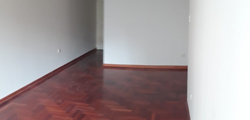 ALQUILO DEPARTAMENTO SURCO, PRIMER PISO