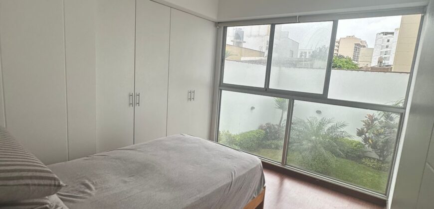 Vendo departamento en Miraflores Buen precio buena ubicación