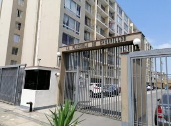 VENDO MODERNO DEPARTAMENTO UBICADO EN PRIMER PISO EN CONDOMINIO PLAZUELA DE CHORRILLOS