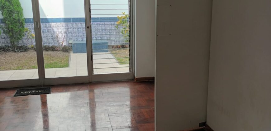 SAN ISIDRO OFICINA Administrativa 80 m2, x 24 J.Prado Oeste 1er.PISO $800 2×1