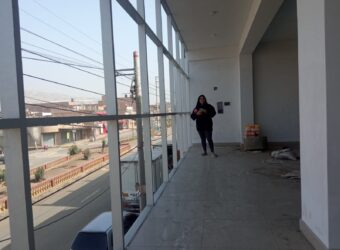 ALQUILO LOCAL COMERCIAL 2DO PISO DE ESTRENO 240 MTS EN HUERTOS DE MANCHAY – PACHACAMAC