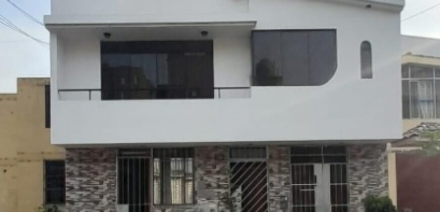 HERMOSA CASA EN VENTA 3 PISOS URB SAN AGUSTÍN COMAS 120M2🤩