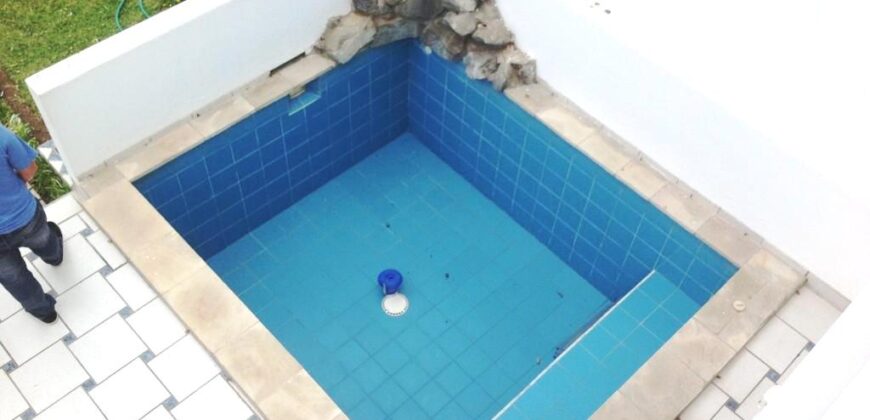 Excelente ocasión para comprar casa con piscina en Asia