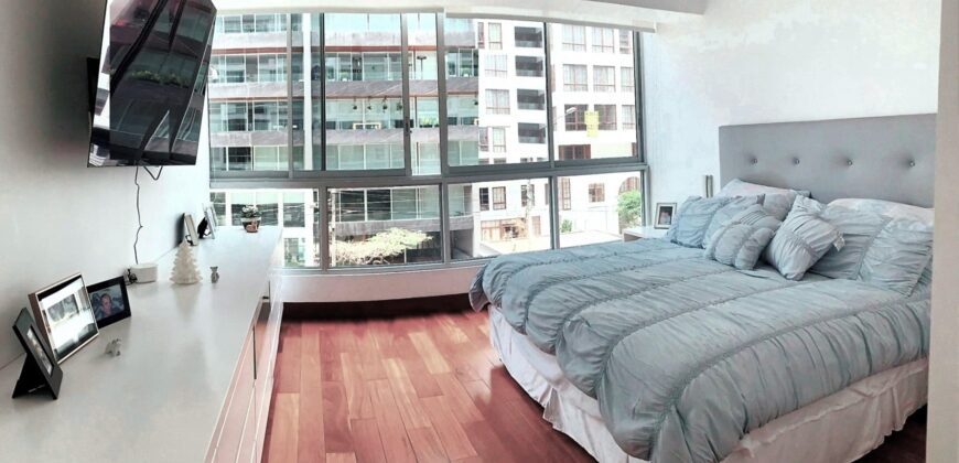 En venta Elegante y Precioso Flat en San Isidro. Excelente ubicación, distribución y magníficos acabados!