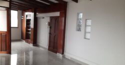 VENDO DEPARTAMENTO-OFICINAS EN MIRAFLORES 190 M2, 5TO. PISO (A 3 CDRAS. PARQUE KENNEDY