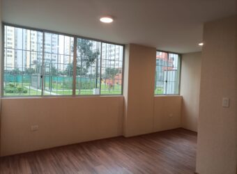 ¡Alquiler de Departamento de estreno en el 1er piso en Condominio en Comas!