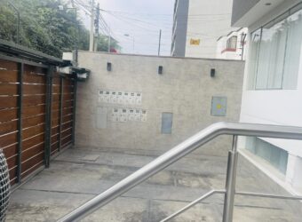 BONITO DEPARTAMENTO EN VENTA, AV. HIGUERETA SURCO