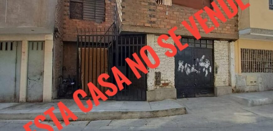 Casa en el agustino NO SE VENDE