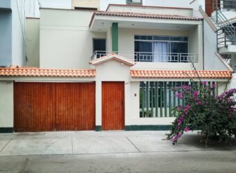 Alquilo DUPLEX en el PRIMER PISO y una parte del SEGUNDO PISO en San Borja