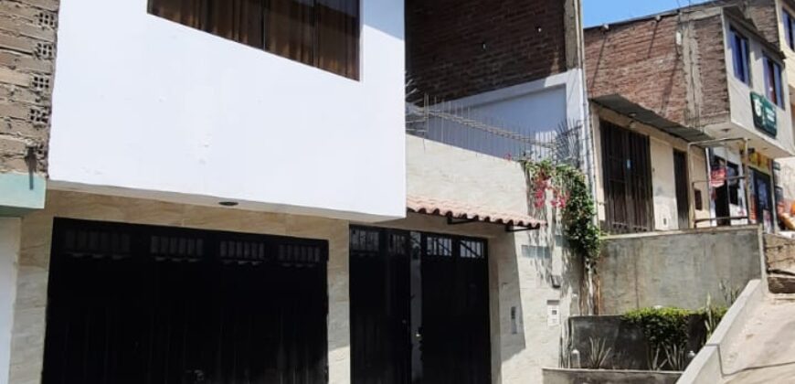 CASA DE 3 PISOS EN VENTA