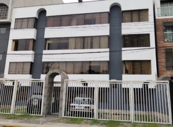 se vende departamento dúplex en Jesús María