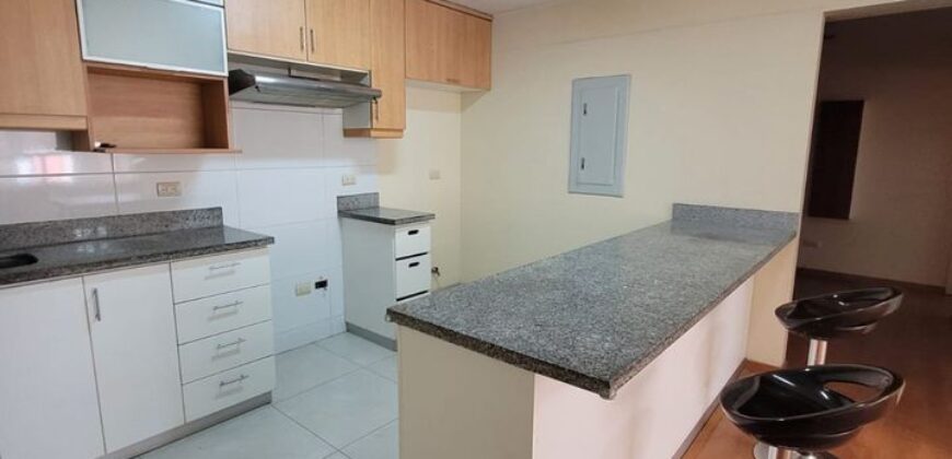 VENTA HERMOSO DEPARTAMENTO EN SURCO!!!