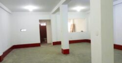 Alquilo Local Comercial De 150 M2 .