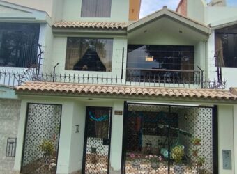 CASA EN VENTA EN PARQUE EL RECTOR – SURCO