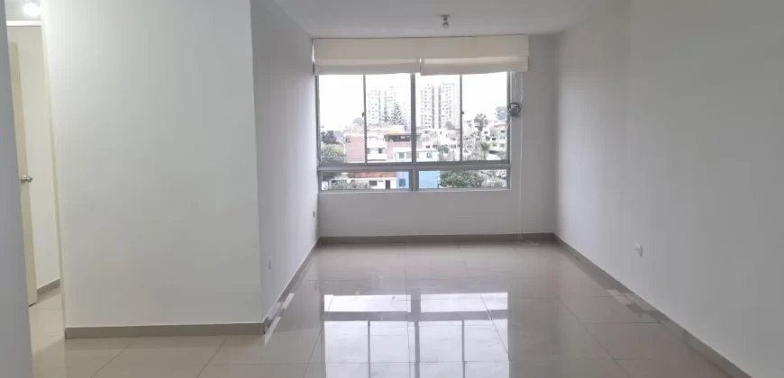 Alquilo Departamento en Surco 1400 soles