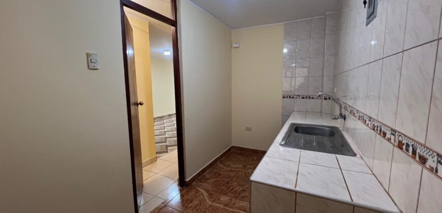 VENDO CASA DE 2 PISOS + AZOTEA EN CALLAO