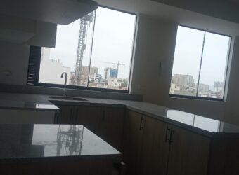 vendo departamento de estreno en av razuri 305 san miguel de 58 m2