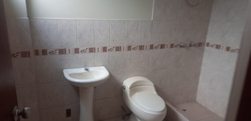 SE VENDE DEPARTAMENTO 3 DORMSE URB. ALPAMAYO EN ATE