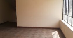 Vendo Casa en Av. Los Robles cuadra 7 – Chaclacayo