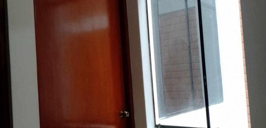 ALQUILAMOS LINDO DEPARTAMENTO INDEPENDIENTE PARA PERUANOS Y EXTRANJEROS EN SANTIAGO DE SURCO 900916912