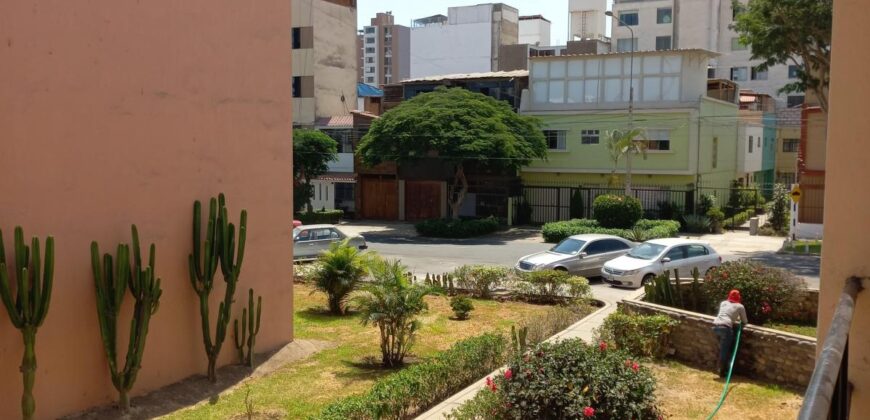 VENDO DEPARTAMENTO EN LINCE A 1 CUADRA DE SAN ISIDRO