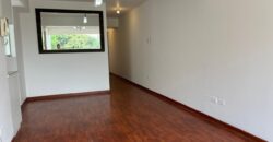 Venta Departamento- Mejor zona de Santa Leonor – Full Seguridad – Vigilancia 24 horas – Rodeado de áreas verdes.