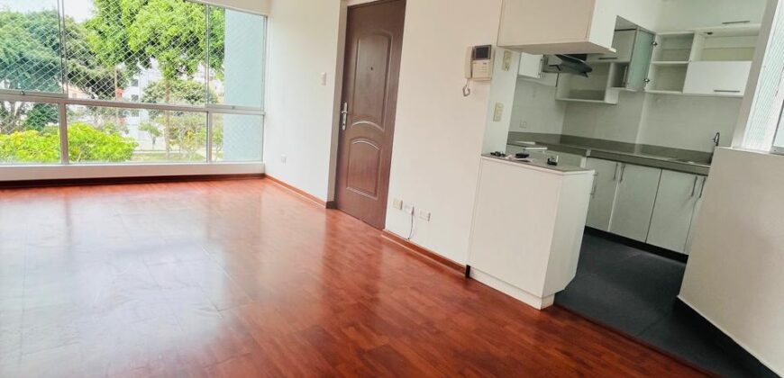 Venta Departamento- Mejor zona de Santa Leonor – Full Seguridad – Vigilancia 24 horas – Rodeado de áreas verdes.