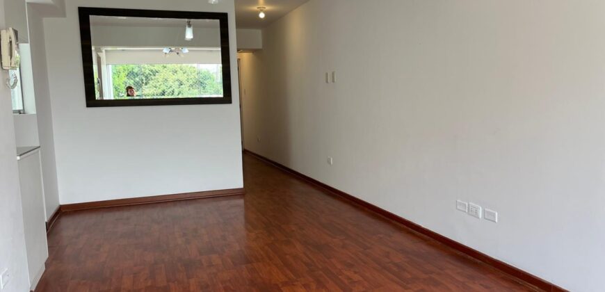 Venta Departamento- Mejor zona de Santa Leonor – Full Seguridad – Vigilancia 24 horas – Rodeado de áreas verdes.