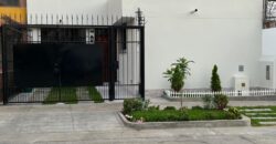 Alquiler De Linda Casa Familiar En Zona Residencial