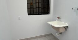 Alquiler De Linda Casa Familiar En Zona Residencial