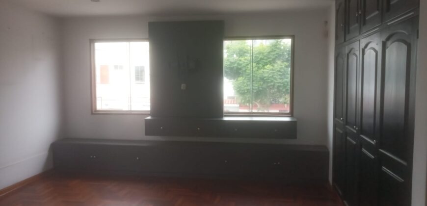 ALquier de casa para vivienda o empresa