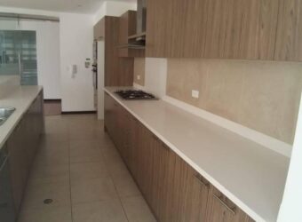 ALQUILER DE DEPARTAMENTO EN LINCE CESAR CANEVARO