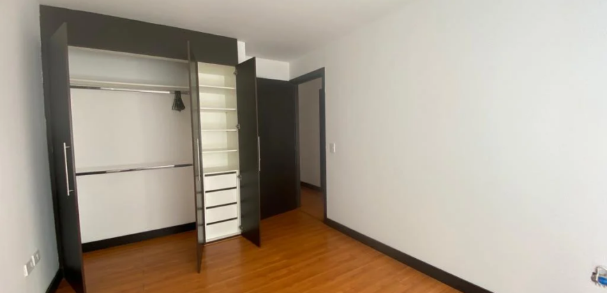 LINDO DEPARTAMENTO EN BREÑA AV VENEZUELA CON COCHERA PRIMER PISO AMPLIO