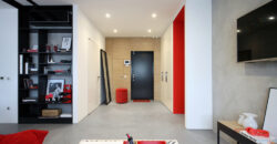Apartamento de lujo de una habitación con balcón