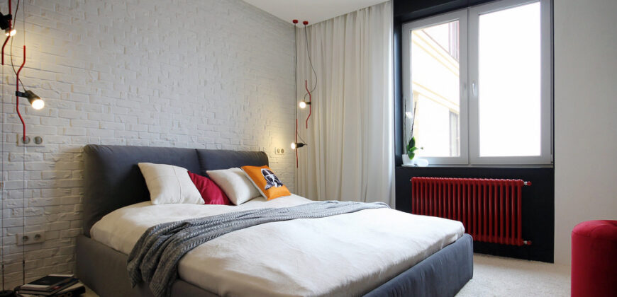 Apartamento de lujo de una habitación con balcón