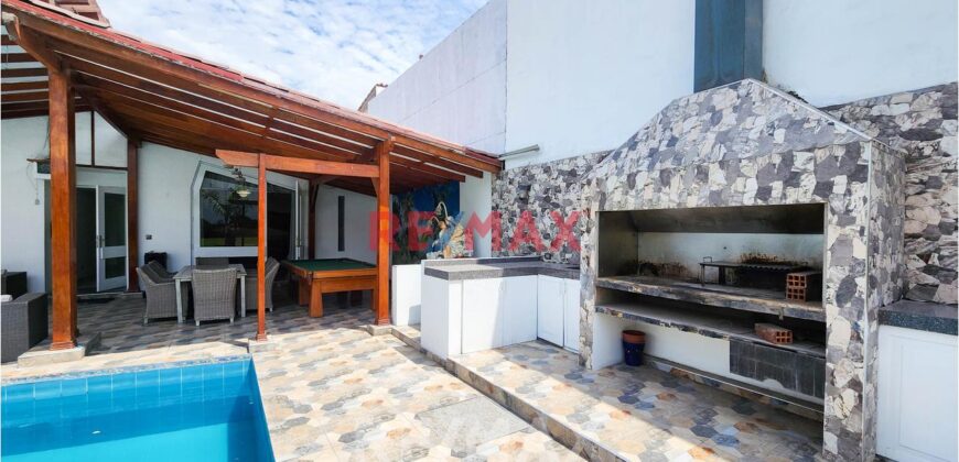Venta De Amplia Casa De Lujo Con Piscina En La Molina