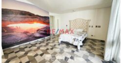 Venta De Amplia Casa De Lujo Con Piscina En La Molina