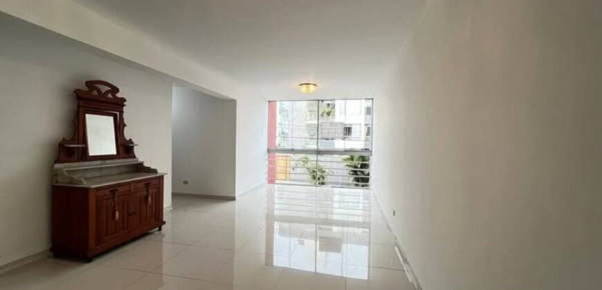 DEPARTAMENTO EN VENTA EN SURCO