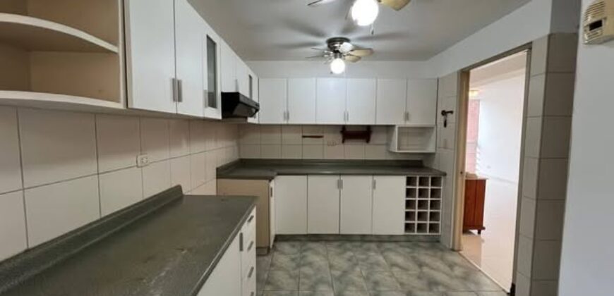 DEPARTAMENTO EN VENTA EN SURCO