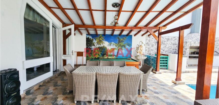 Venta De Amplia Casa De Lujo Con Piscina En La Molina