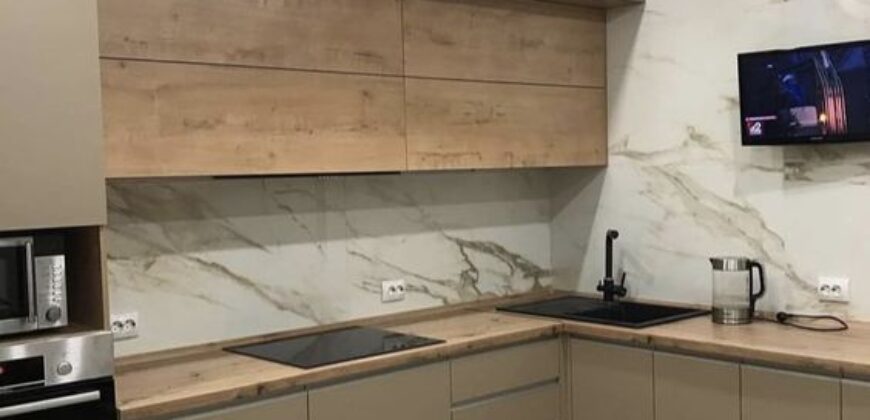 MODERNO ALQUILO DEPARTAMENTO EN SURCO AV BENAVIDES PRIMER PISO CON COCHERA
