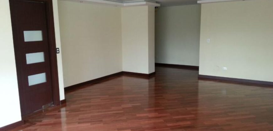 ALQUILER DE DEPARTAMENTO EN LINCE CESAR VALLEJO PRIMER PISO CON COCHERA